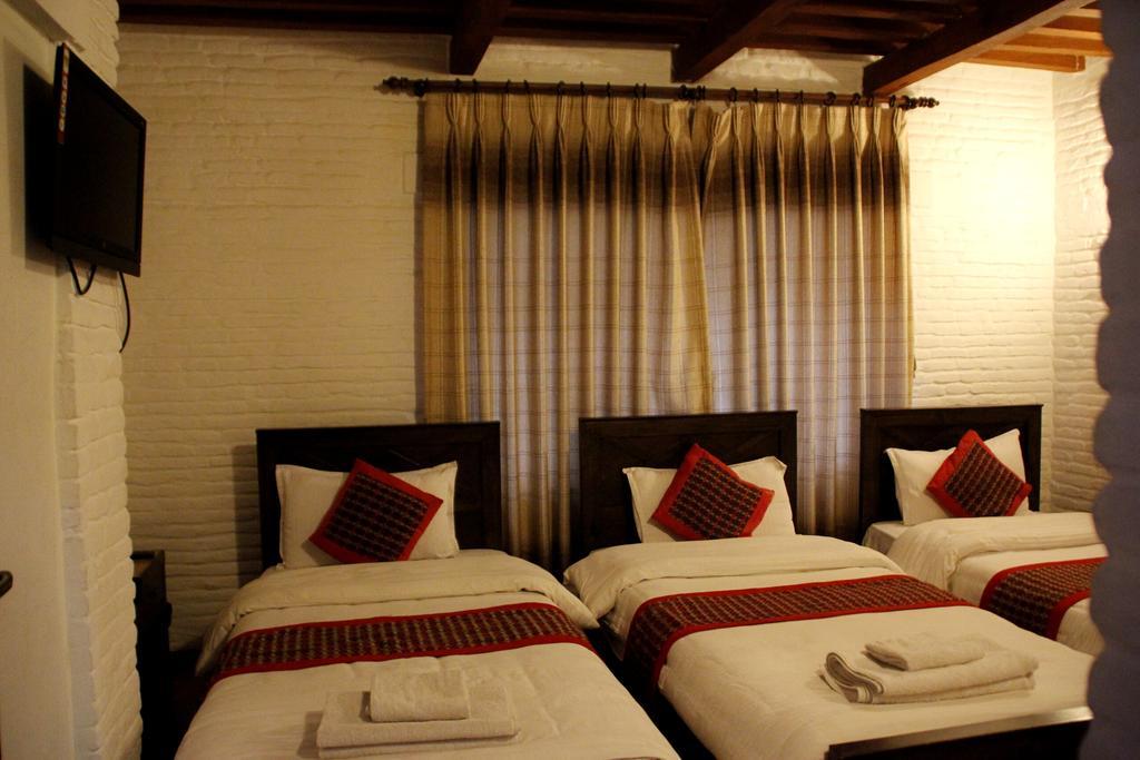 Hotel Peace N Park Katmandú Habitación foto